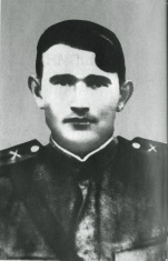 Истомин Василий Иннокентьевич (1918-1943)