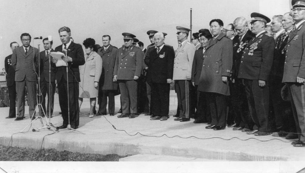 Мемориал, умершим от ран в госпиталях города Улан-Удэ Мемориал, умершим от ран в госпиталях города Улан-Удэ
